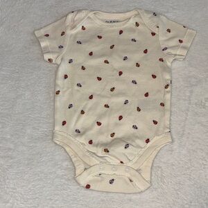 (3 for $10) Old Navy Cream Bodysuit with Colorful Ladybug Print 🐞